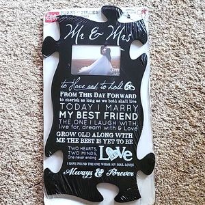 Wedding Photo Frame - Mr &  Mrs connectable puzzle piece